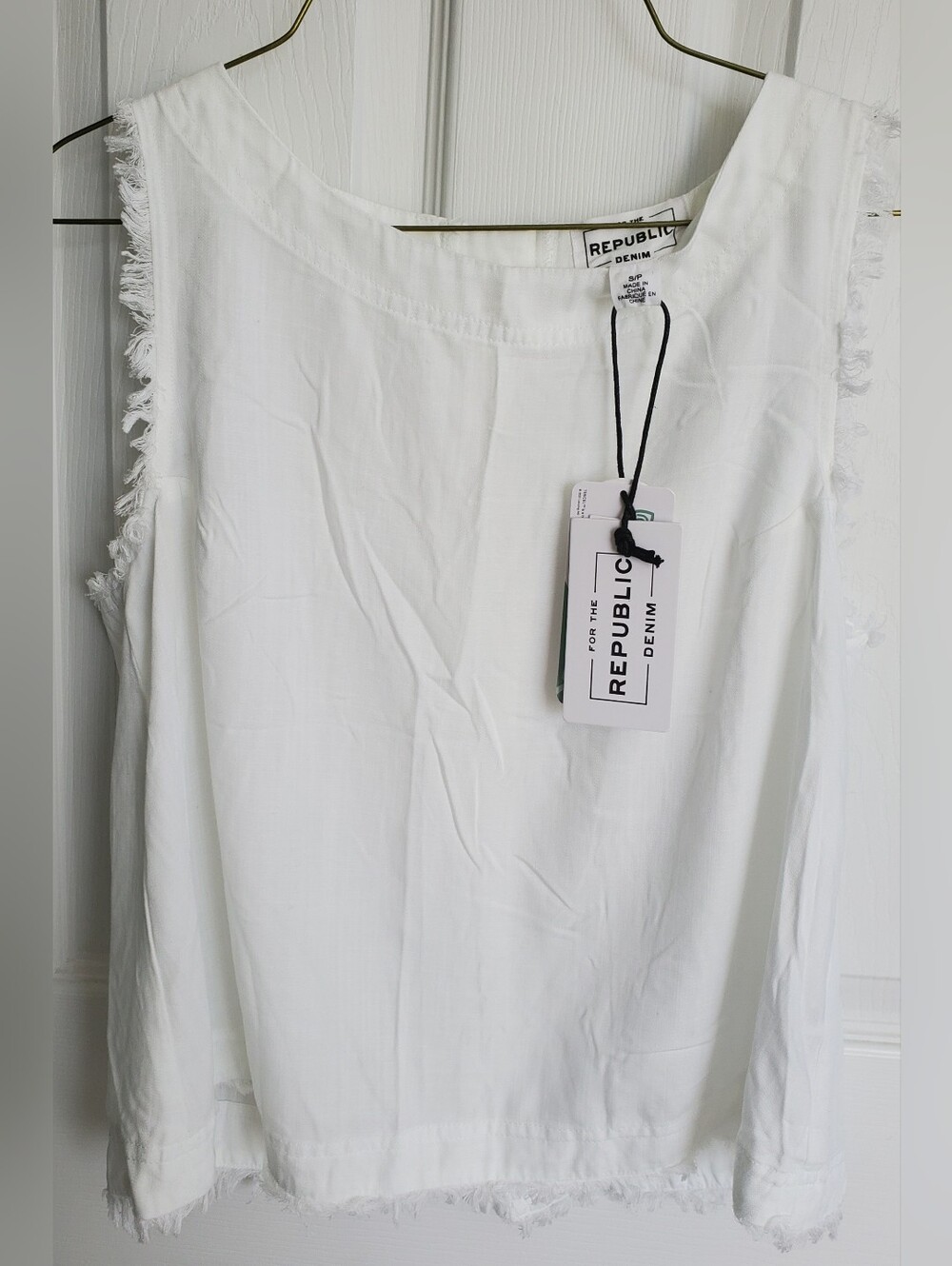NWT For The Republic Women's Sleeveless 100% Tencel White Top Size S/P